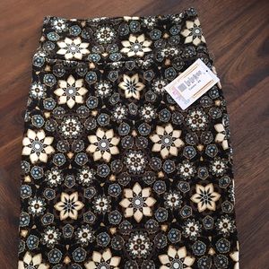 4-LuLaRoe Cassie pencil skirts